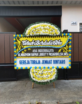 Papan Bunga Duka di Girijaya