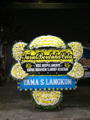 Papan Bunga Duka di Girijaya